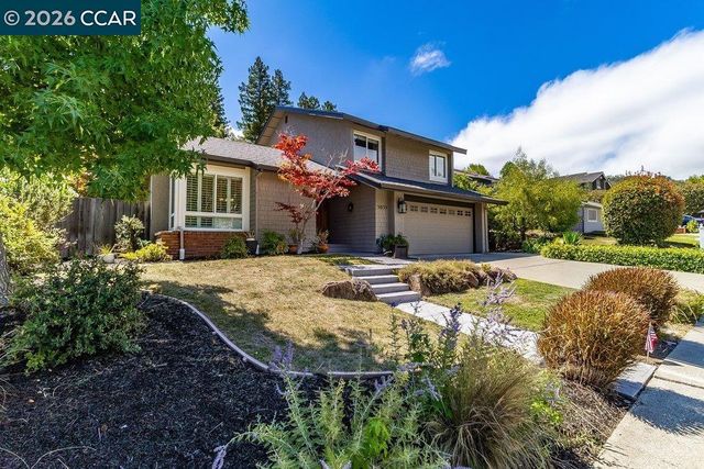 5633 Mount Hood Ct, Martinez, CA 94553