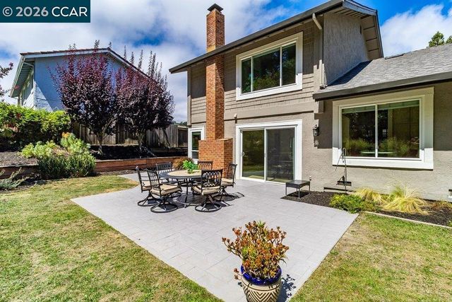 5633 Mount Hood Ct, Martinez, CA 94553