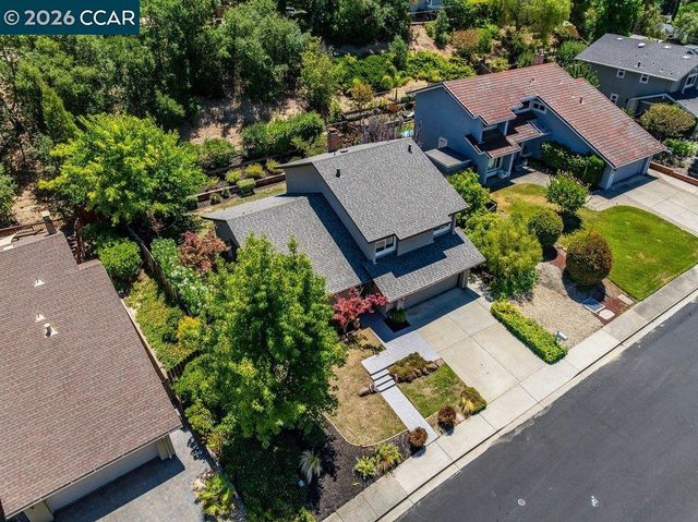 5633 Mount Hood Ct, Martinez, CA 94553