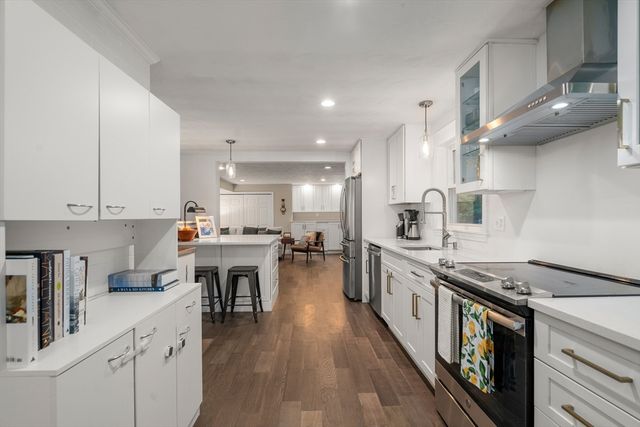 62 Gregory Rd, Framingham, MA 01701