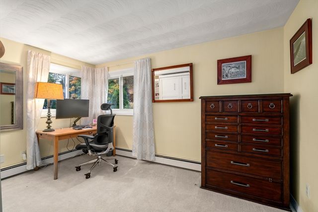 62 Gregory Rd, Framingham, MA 01701