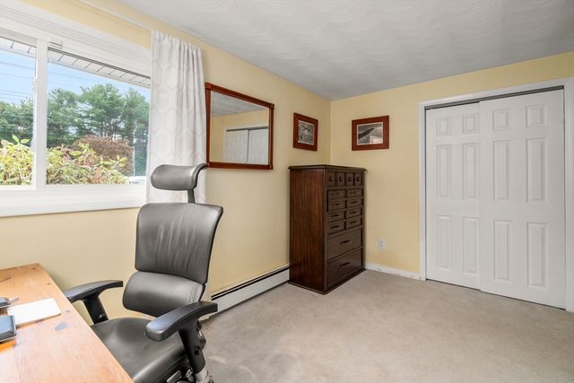 62 Gregory Rd, Framingham, MA 01701