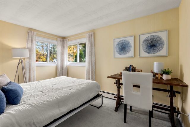 62 Gregory Rd, Framingham, MA 01701