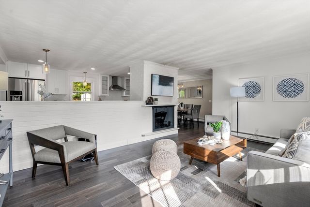 62 Gregory Rd, Framingham, MA 01701