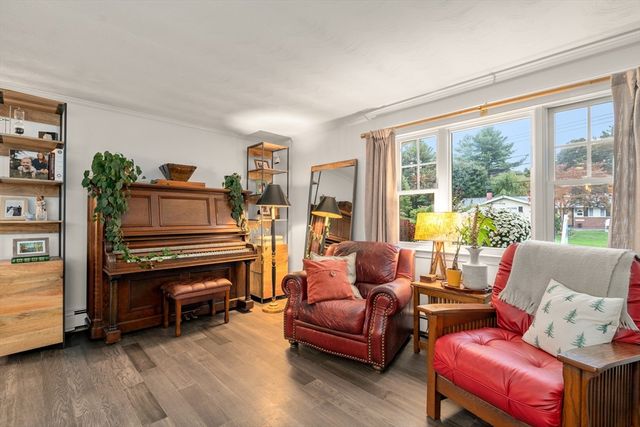 62 Gregory Rd, Framingham, MA 01701