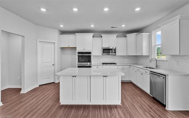 502 Yarrow Drive, Lexington, NC 27295