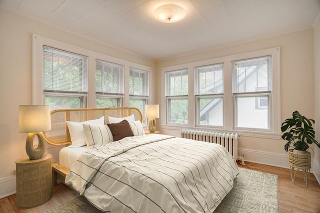 1910 Franklin Avenue SE, Minneapolis, MN 55414