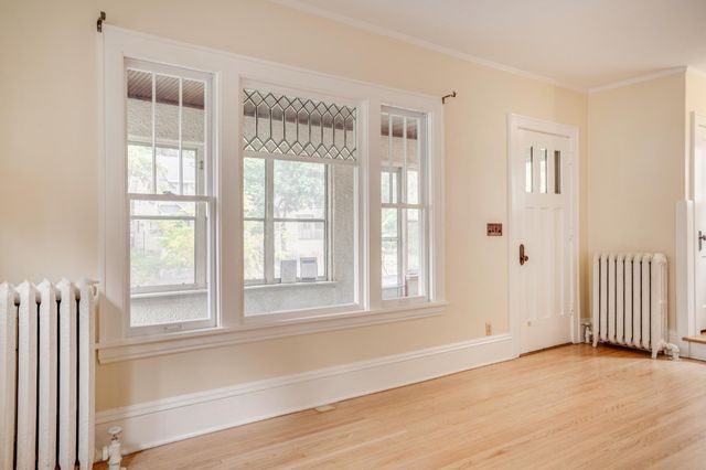 1910 Franklin Avenue SE, Minneapolis, MN 55414