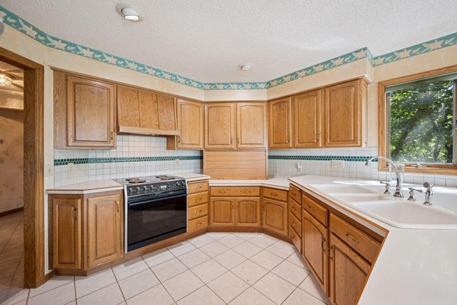 5202 Pierce Street NE, Fridley, MN 55421