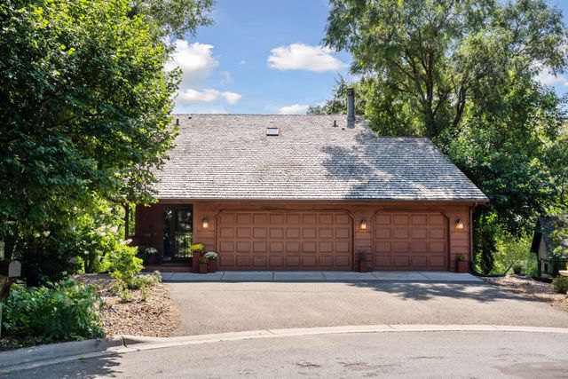 5202 Pierce Street NE, Fridley, MN 55421