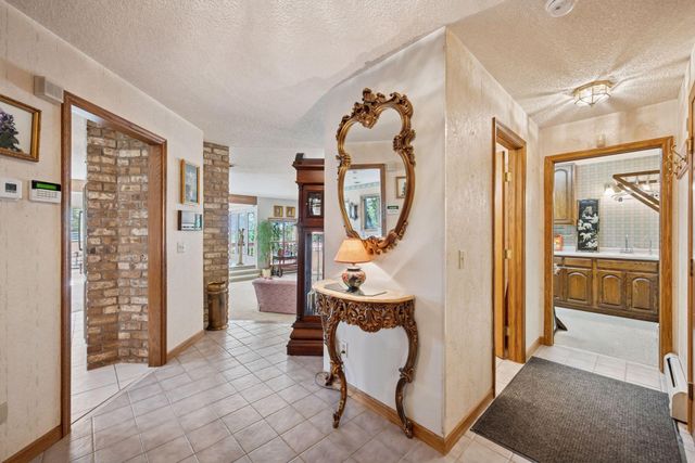 5202 Pierce Street NE, Fridley, MN 55421