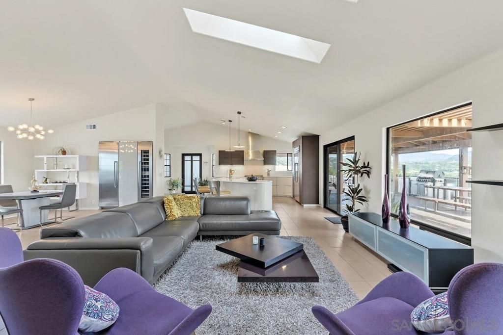 Image 15 of property listing at 15003 Driftwood Creek Rd, El Cajon, CA 92021