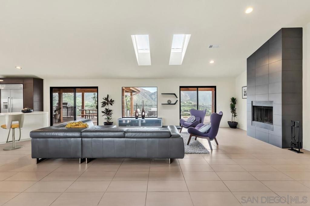 Image 16 of property listing at 15003 Driftwood Creek Rd, El Cajon, CA 92021