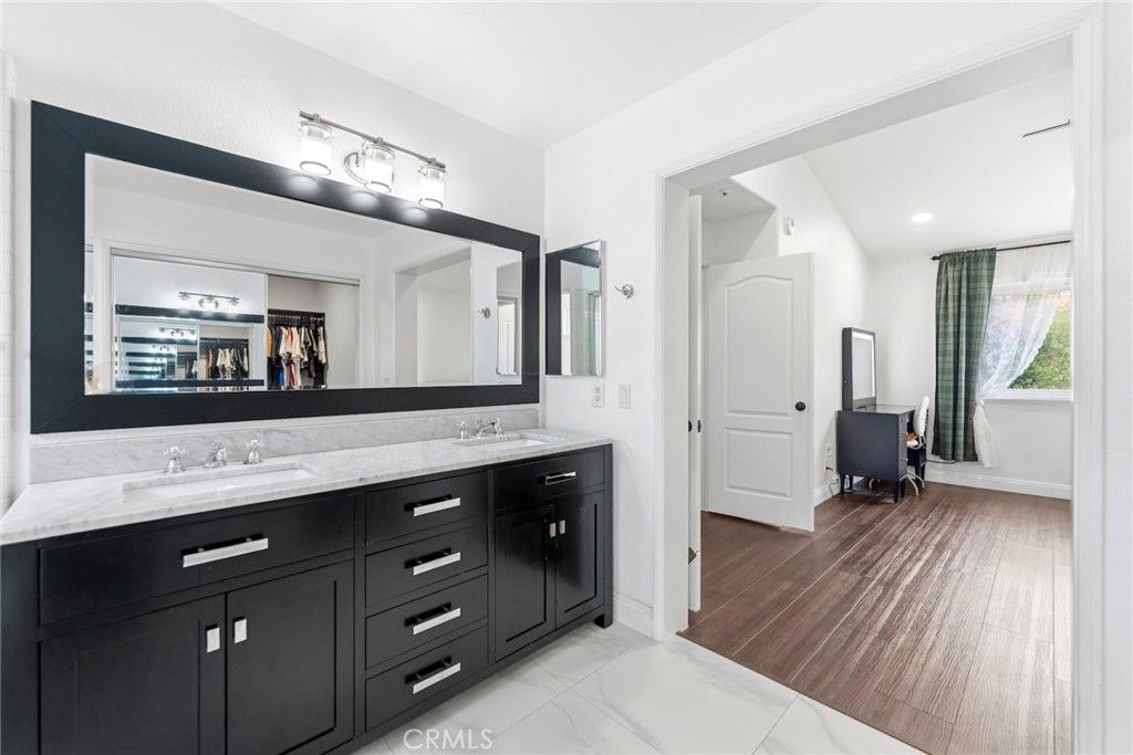 Image 20 of property listing at 126 Bloom, Claremont, CA 91711