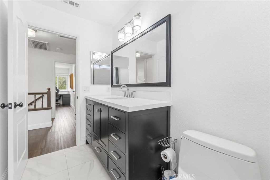 Image 30 of property listing at 126 Bloom, Claremont, CA 91711