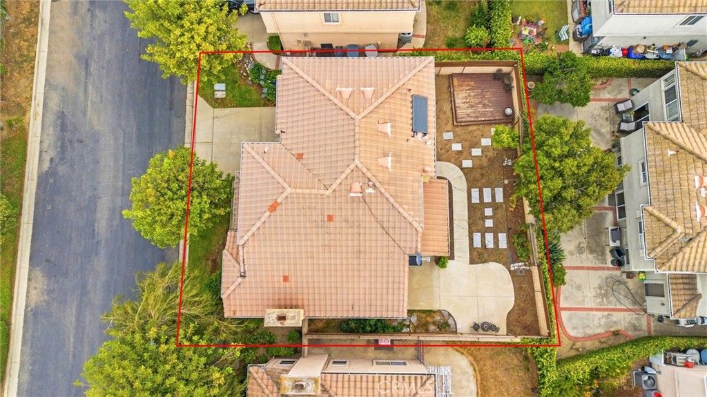 Image 39 of property listing at 126 Bloom, Claremont, CA 91711