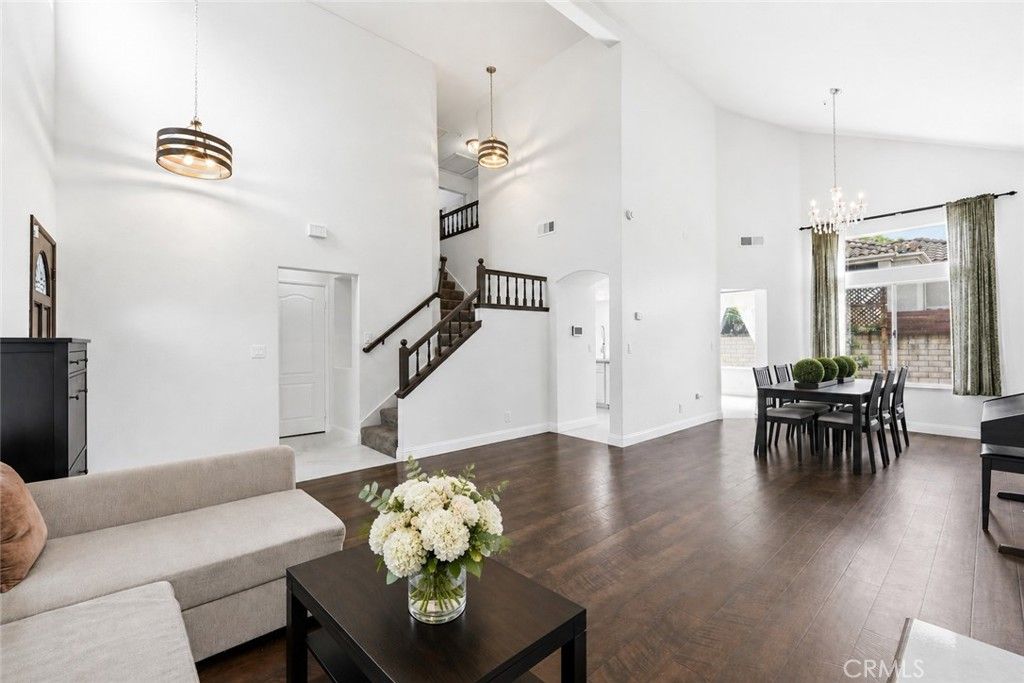 Image 4 of property listing at 126 Bloom, Claremont, CA 91711