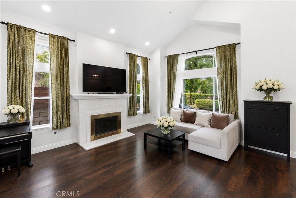 Image 8 of property listing at 126 Bloom, Claremont, CA 91711