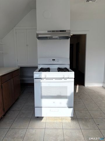 792 Elm Street 3, New Haven, CT 06511