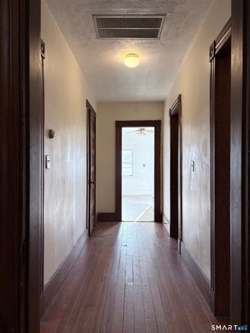 792 Elm Street 3, New Haven, CT 06511