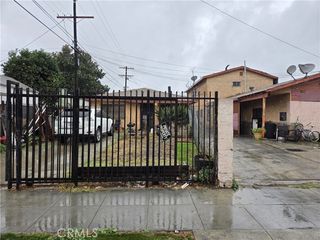 6111 Menlo Avenue, Los Angeles, CA 90044