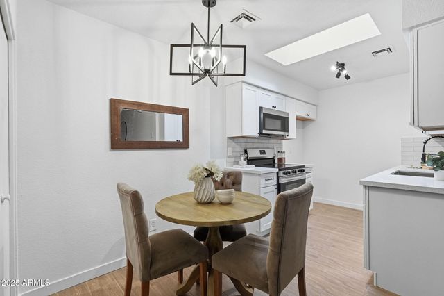 4820 N 89TH Avenue 98, Phoenix, AZ 85037