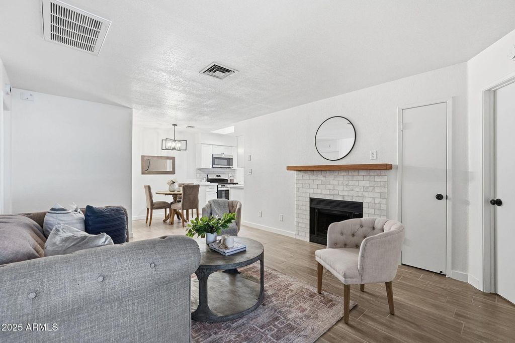 4820 N 89TH Avenue 98, Phoenix, AZ 85037