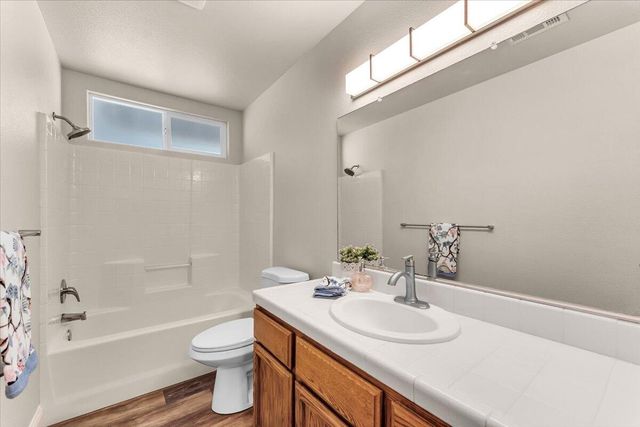 3198 Wandsworth Drive, Shasta Lake, CA 96019