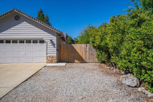 3198 Wandsworth Drive, Shasta Lake, CA 96019