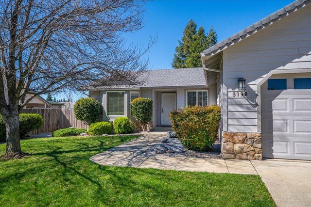 3198 Wandsworth Drive, Shasta Lake, CA 96019