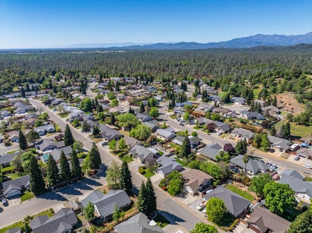 3198 Wandsworth Drive, Shasta Lake, CA 96019