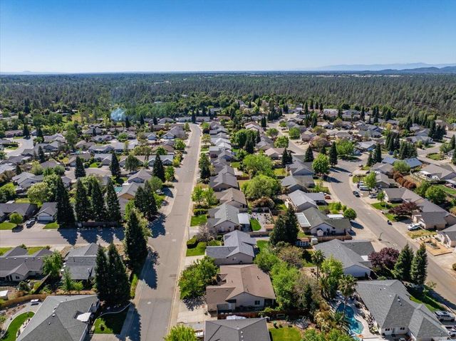 3198 Wandsworth Drive, Shasta Lake, CA 96019