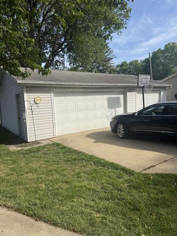 616-618 E Milwaukee Street, Janesville, WI 53545