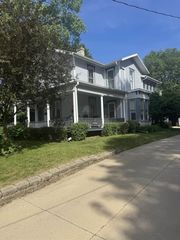 616-618 E Milwaukee Street, Janesville, WI 53545