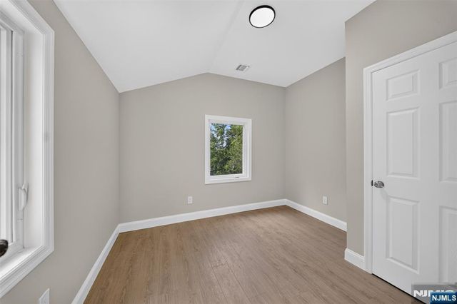 478 Ramapo Valley Road, Oakland, NJ 07436