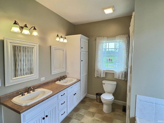 19003 N State Road 1, Spencerville, IN 46788