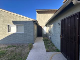 5227 Greene Lane, Las Vegas, NV 89119