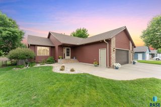 7721 W Ione St, Sioux Falls, SD 57106