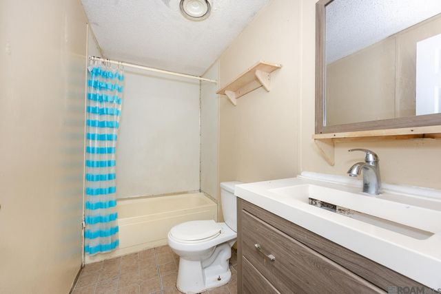 14396 Oak Meadow St, Gonzales, LA 70737