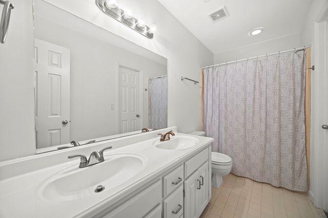 104 Kenaum Ct, Nashville, TN 37209