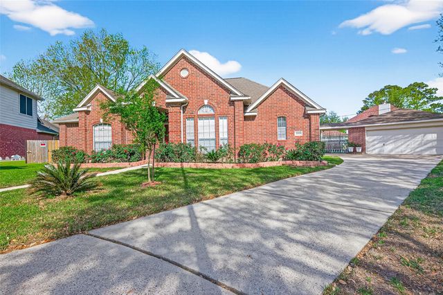 20839 Rivershire Lane, Houston, TX 77073