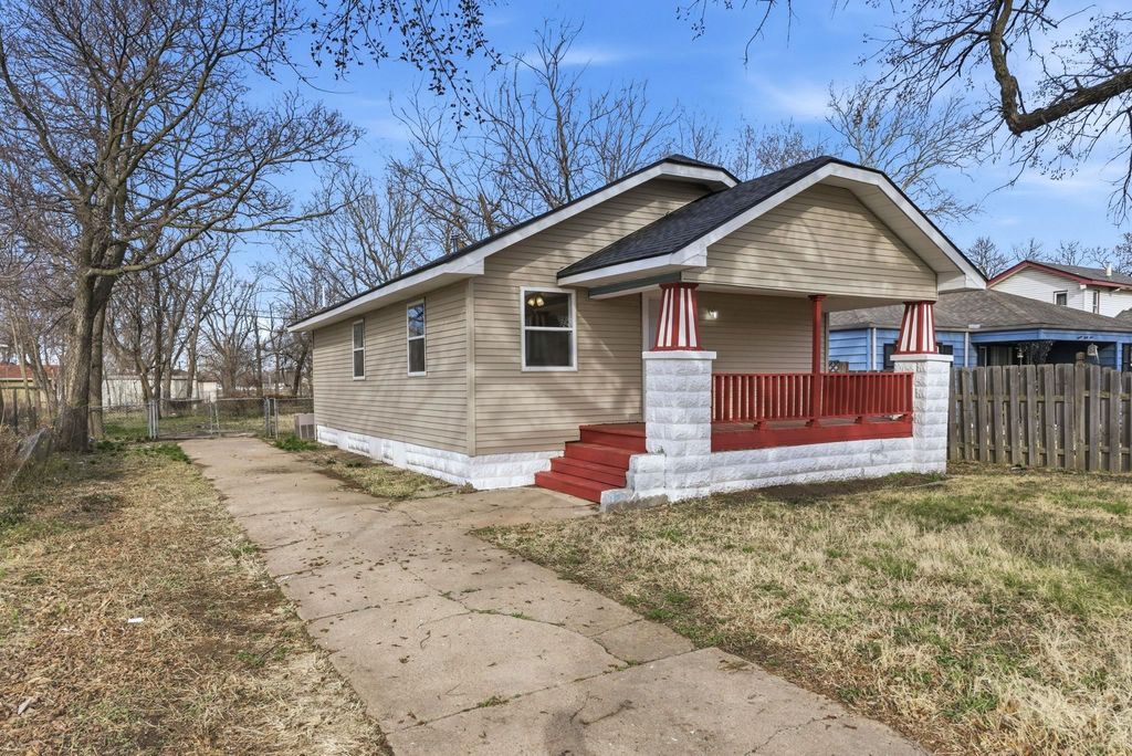 1653 S Gold St., Wichita, KS 67213