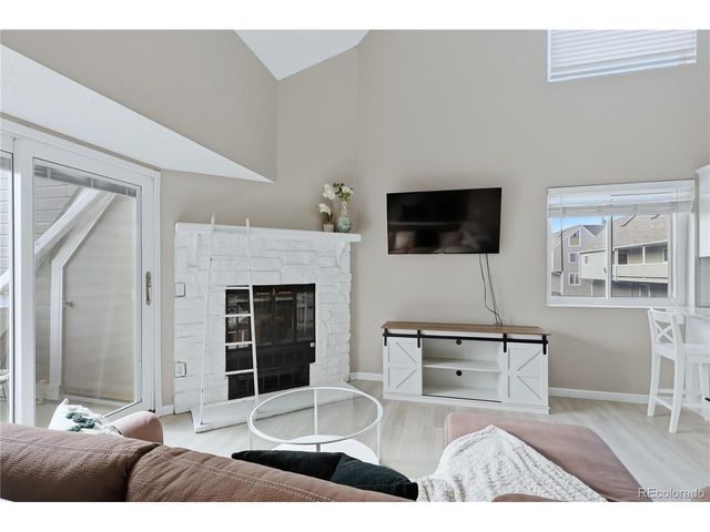 5250 S Huron Way 1-307, Littleton, CO 80120