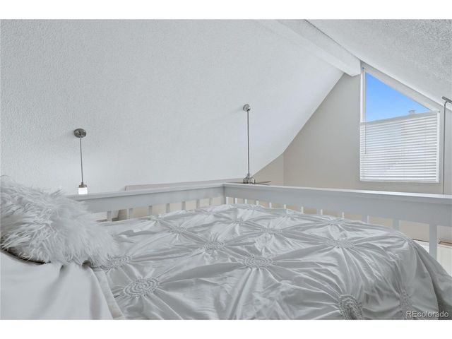 5250 S Huron Way 1-307, Littleton, CO 80120