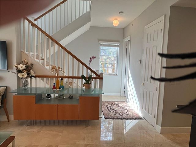 3932 Coral Heights Way, Oakland Park, FL 33308