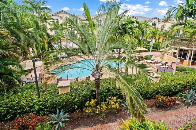 3932 Coral Heights Way, Oakland Park, FL 33308