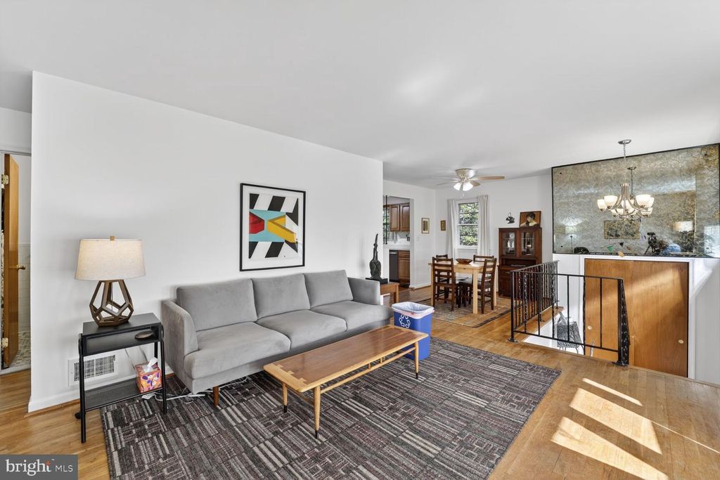 Image 3 of property listing at 6220 QUEBEC PL, Berwyn Heights, MD 20740