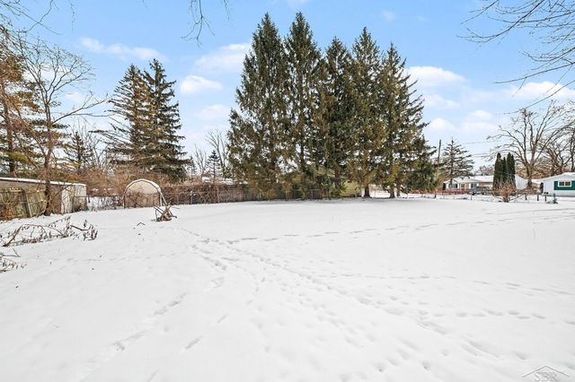 2481 California Avenue, Saginaw, MI 48601