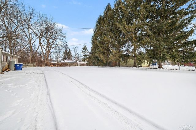 2481 California Avenue, Saginaw, MI 48601