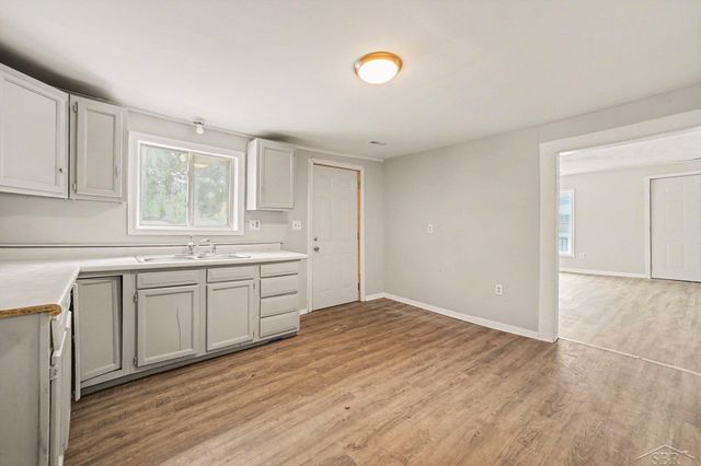 2481 California Avenue, Saginaw, MI 48601